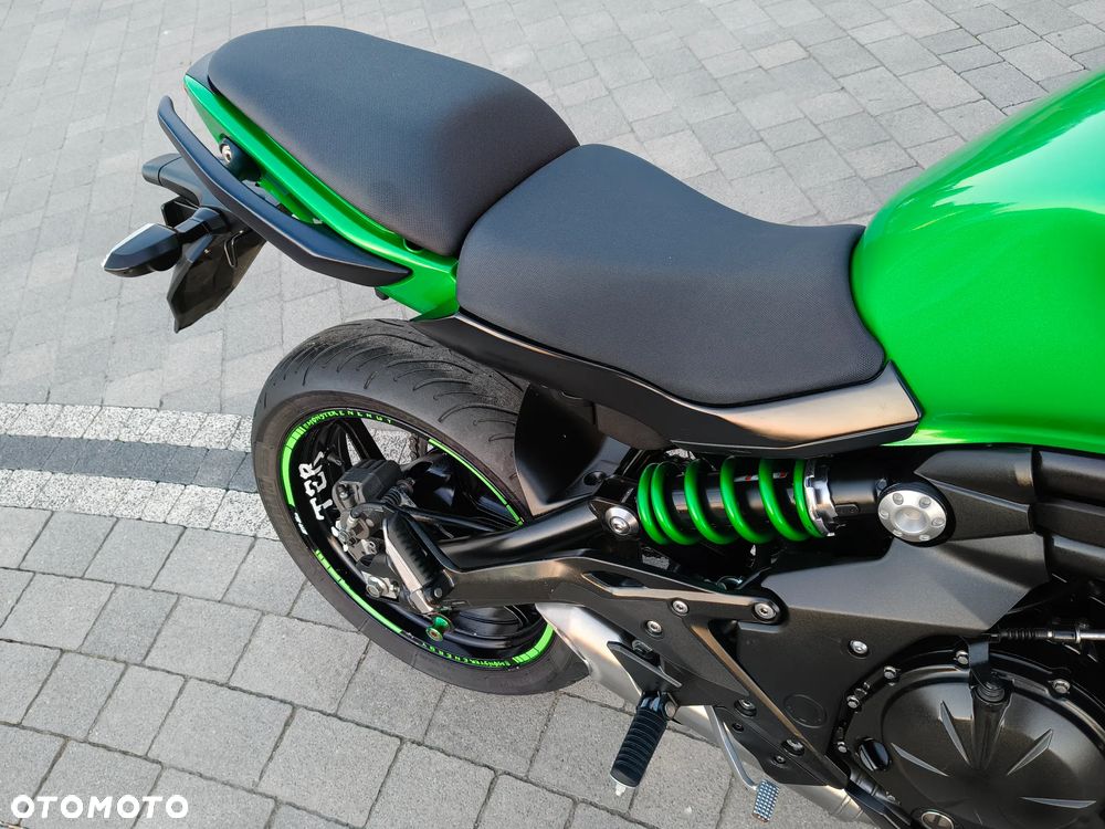 Kawasaki ER - 8