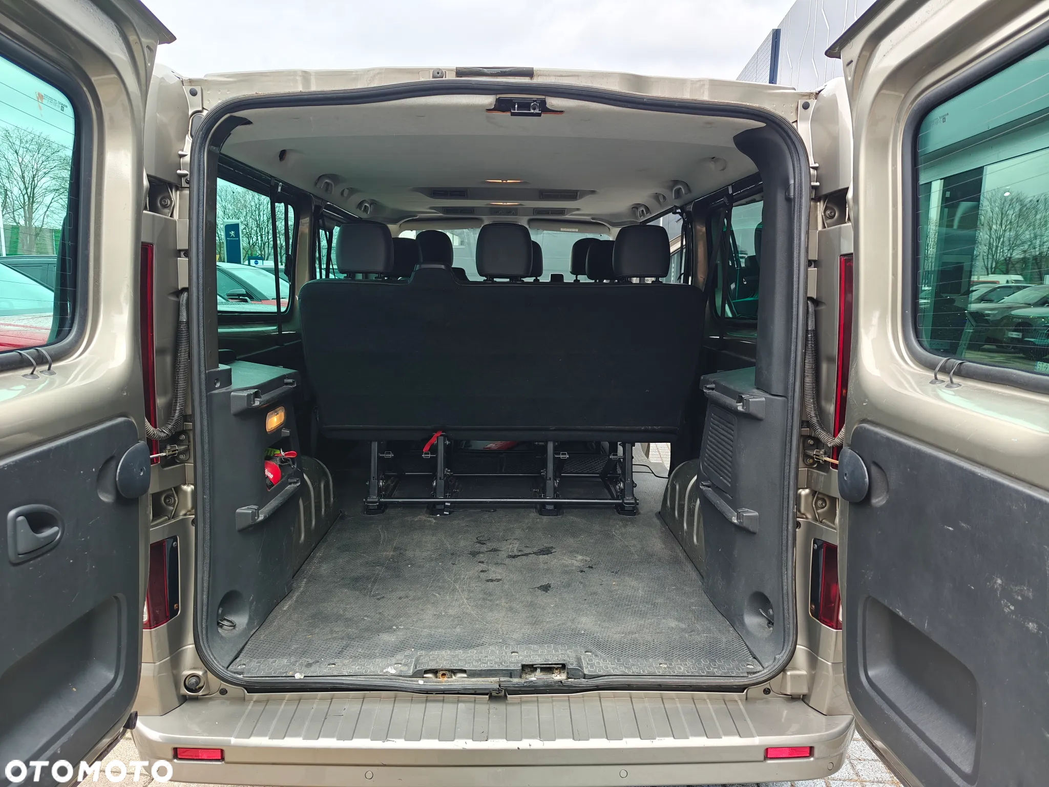Opel Vivaro - 6
