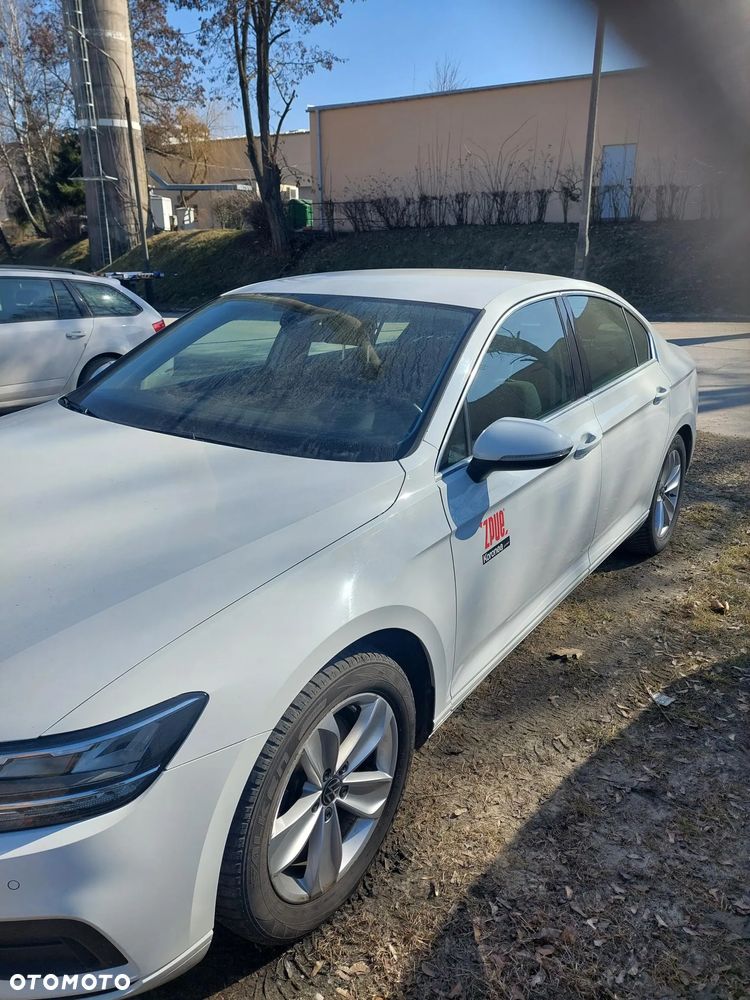 Volkswagen Passat 2.0 TSI Elegance DSG - 2