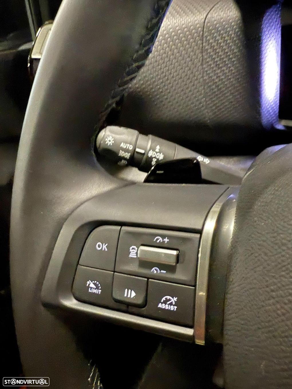 Citroën C4 1.2 PureTech Shine Pack EAT8 - 23