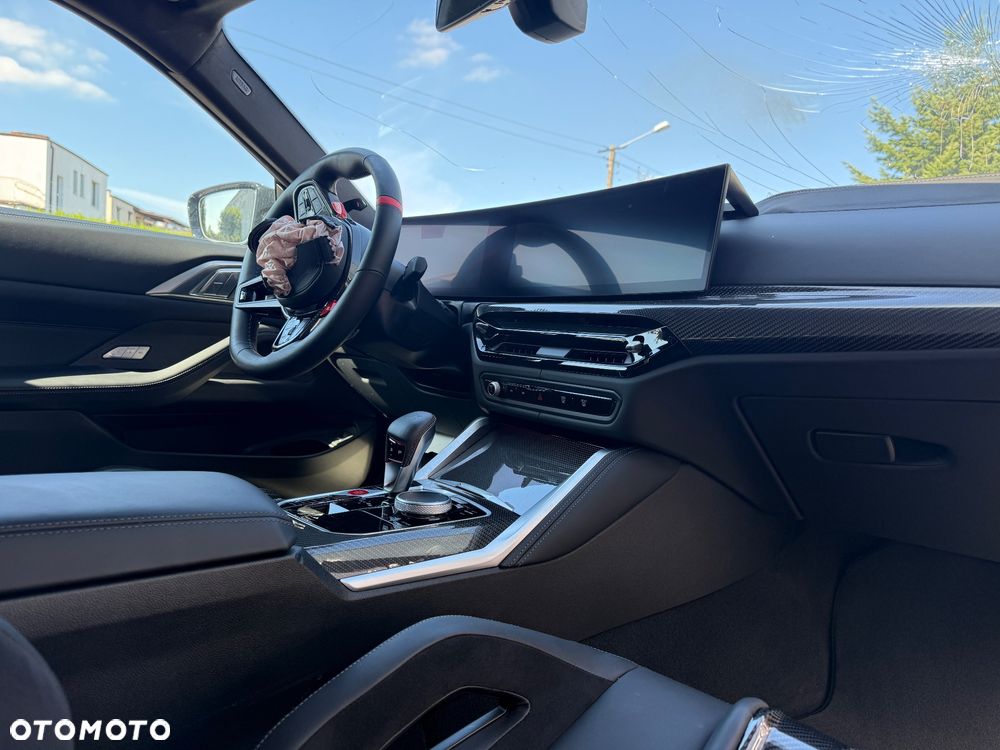 BMW M4 Competition M xDrive - 38