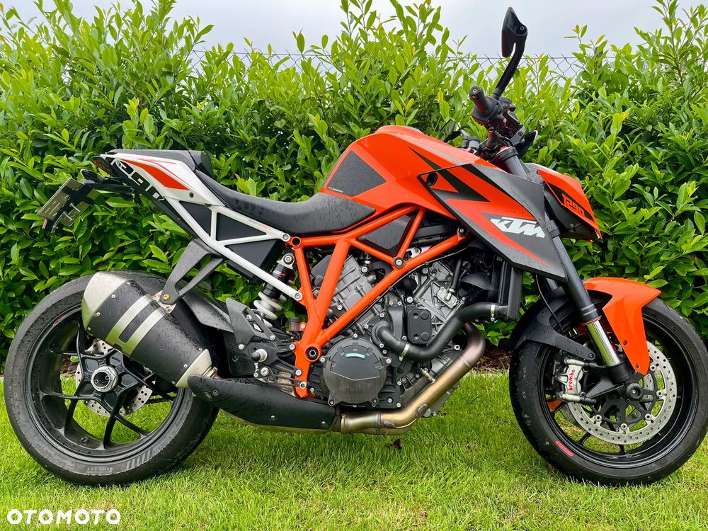 KTM Super Duke - 1
