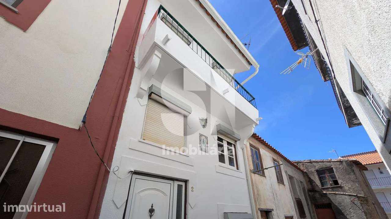 Aconchegante Moradia T2 Trplex Renovada, em Folques - Grande imagem: 2/21