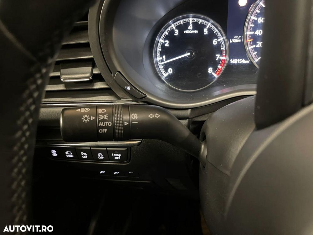 Mazda 3 e-Skyactiv X186 MHEV Exclusive-Line - 27