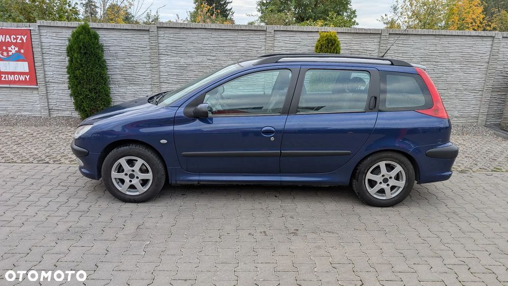 Peugeot 206 2002 photo 2