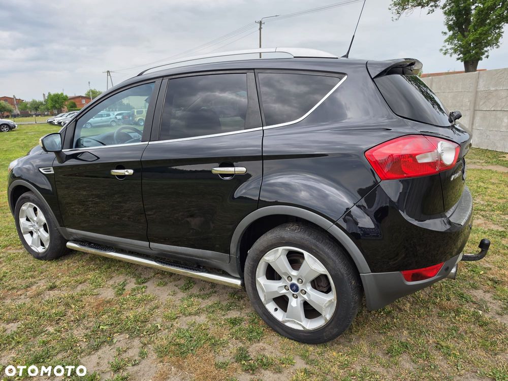 Ford Kuga 2.0 TDCi 2x4 Titanium - 8