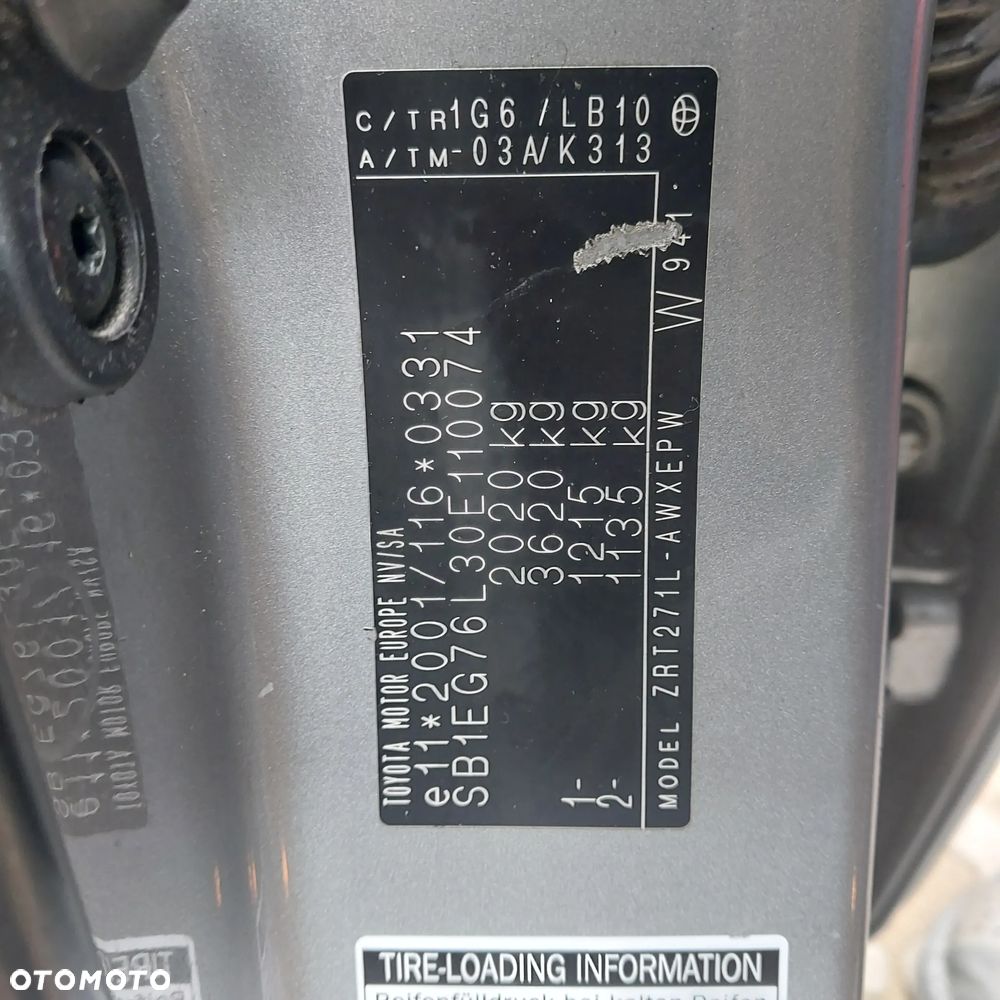 Toyota Avensis 1.8 Prestige MS - 16