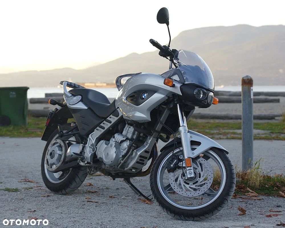 BMW F650CS F650 CS F 650 CS owiewka osłona boczek zbiornik silnik zawieszenie set podnóżek swap siedzenie chłodnica regulator moduł przełącznik przekaźnik licznik wiązka tłumik czasza wypełnienie licznik gaźnik silnik stelaż