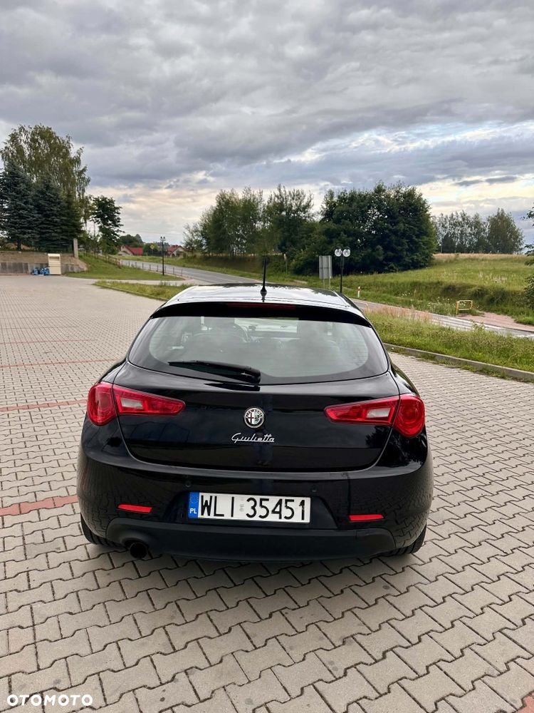 Alfa Romeo Giulietta - 2