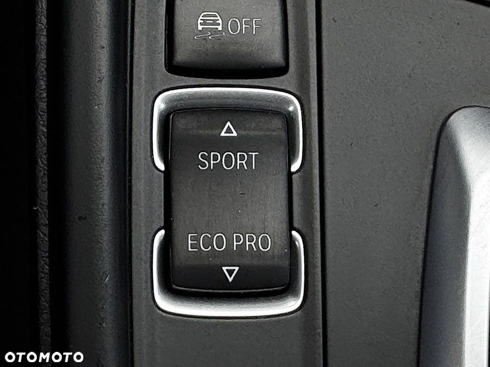 BMW Seria 3 318d - 23