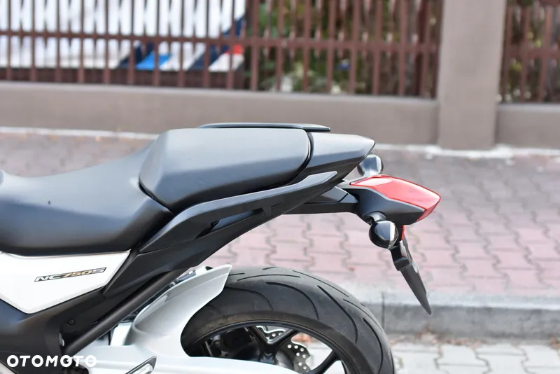 Honda NC - 28