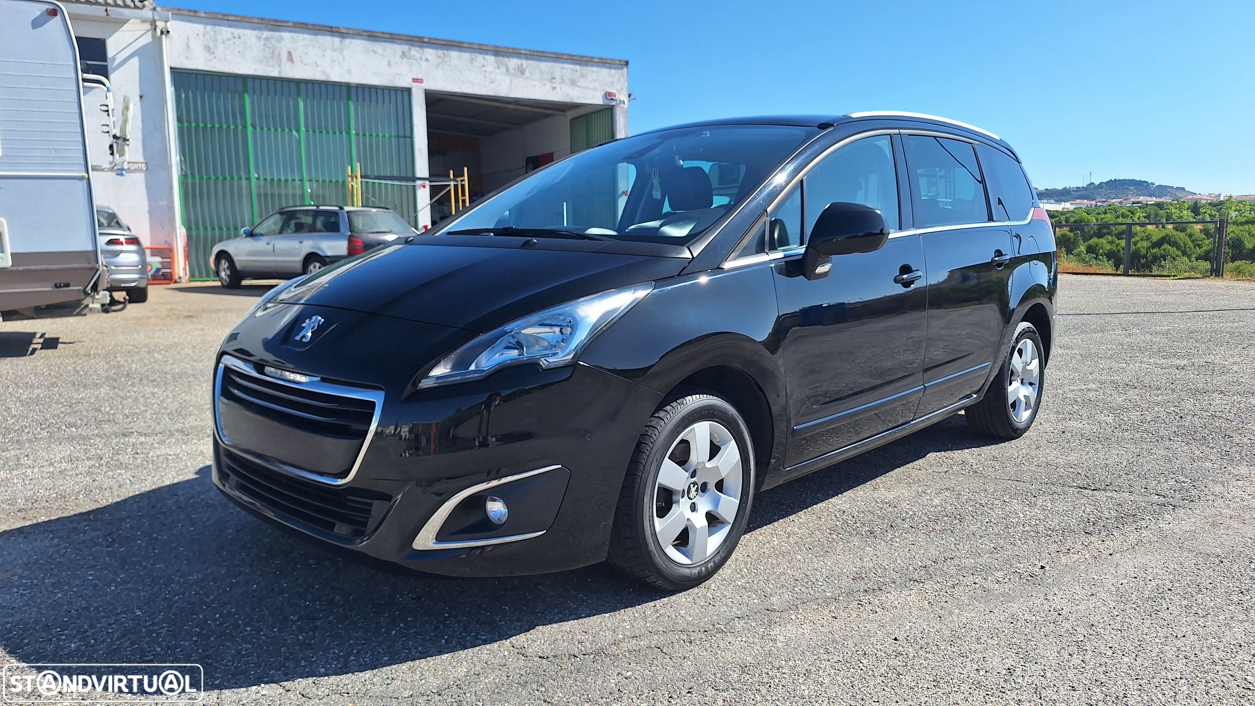 Peugeot 5008 1.6 HDi 7L Allure - 1