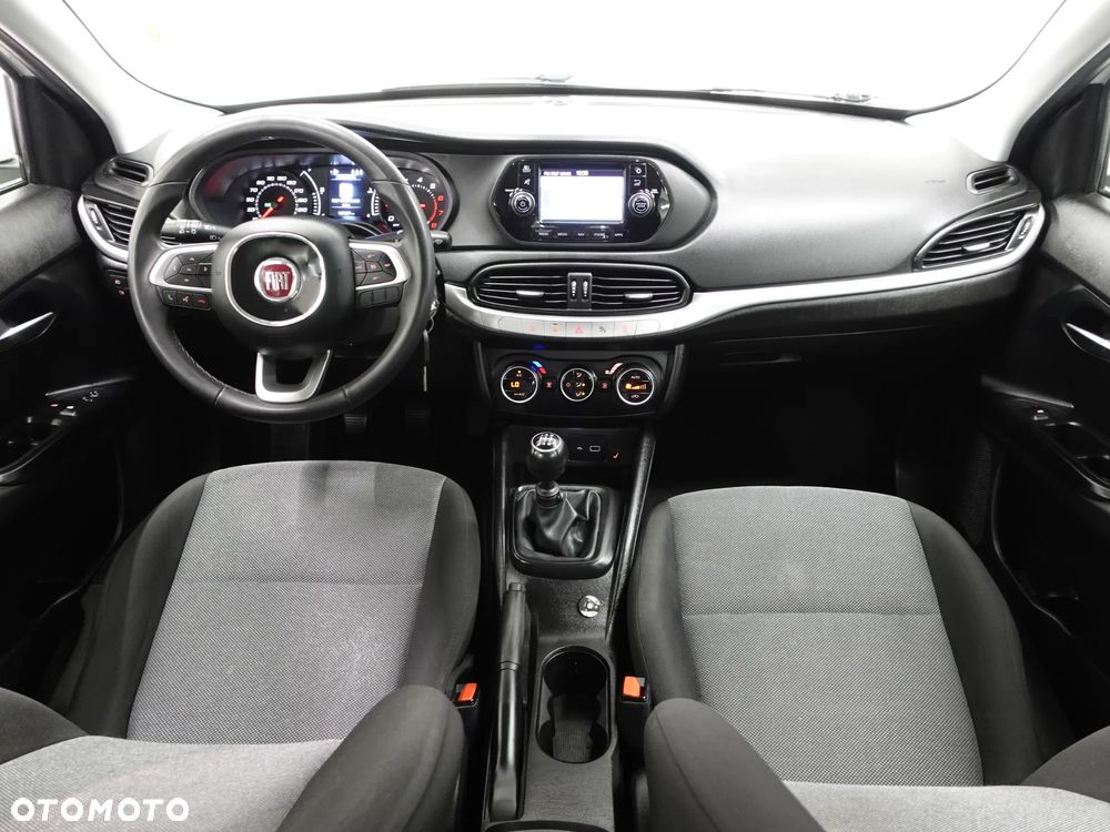 Fiat Tipo 1.4 16v Easy - 29