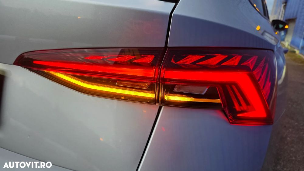 Skoda Octavia Combi 2.0 TDI DSG Tour - 11
