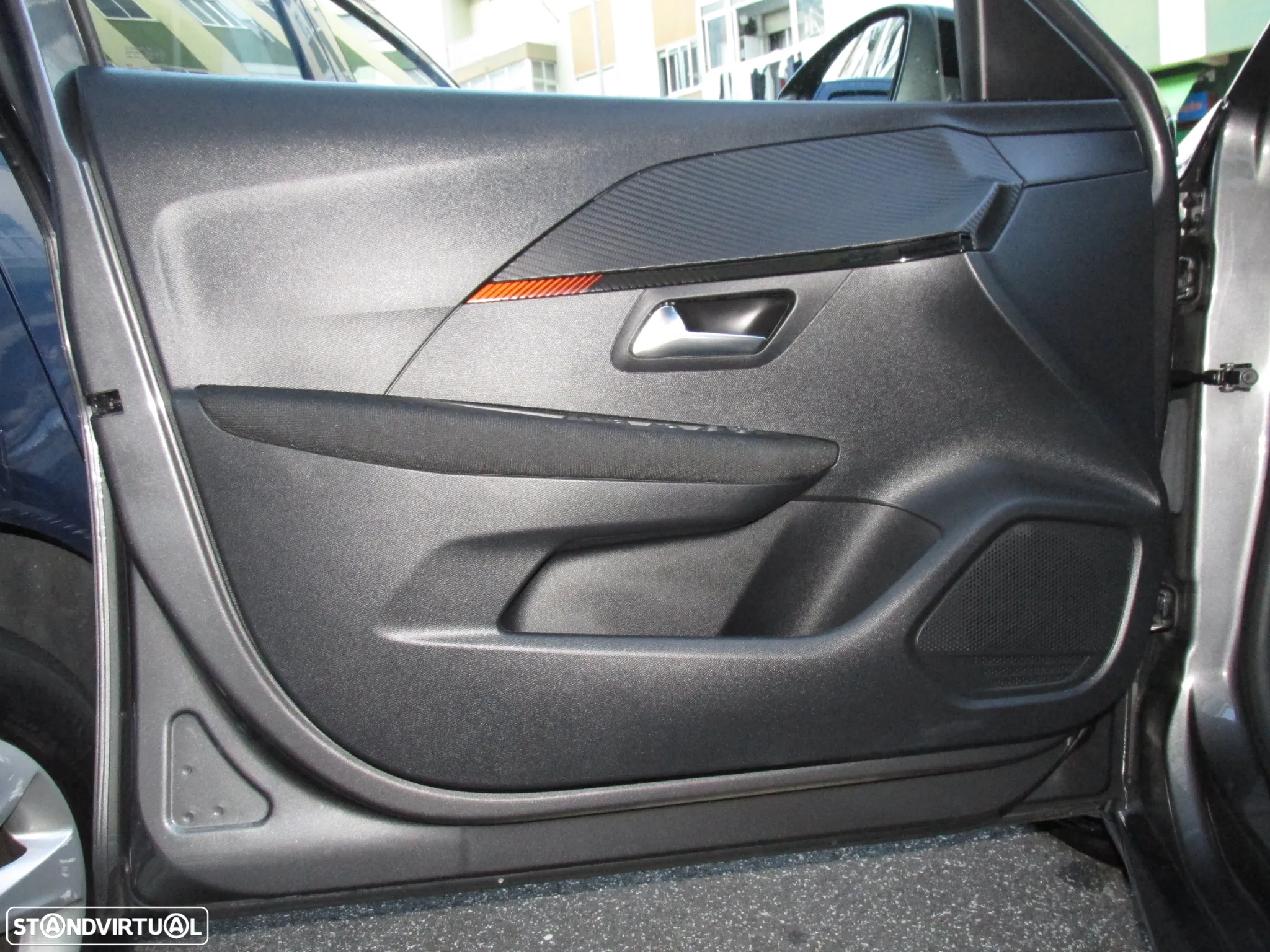 Peugeot 208 1.2 PureTech Active Pack - 34