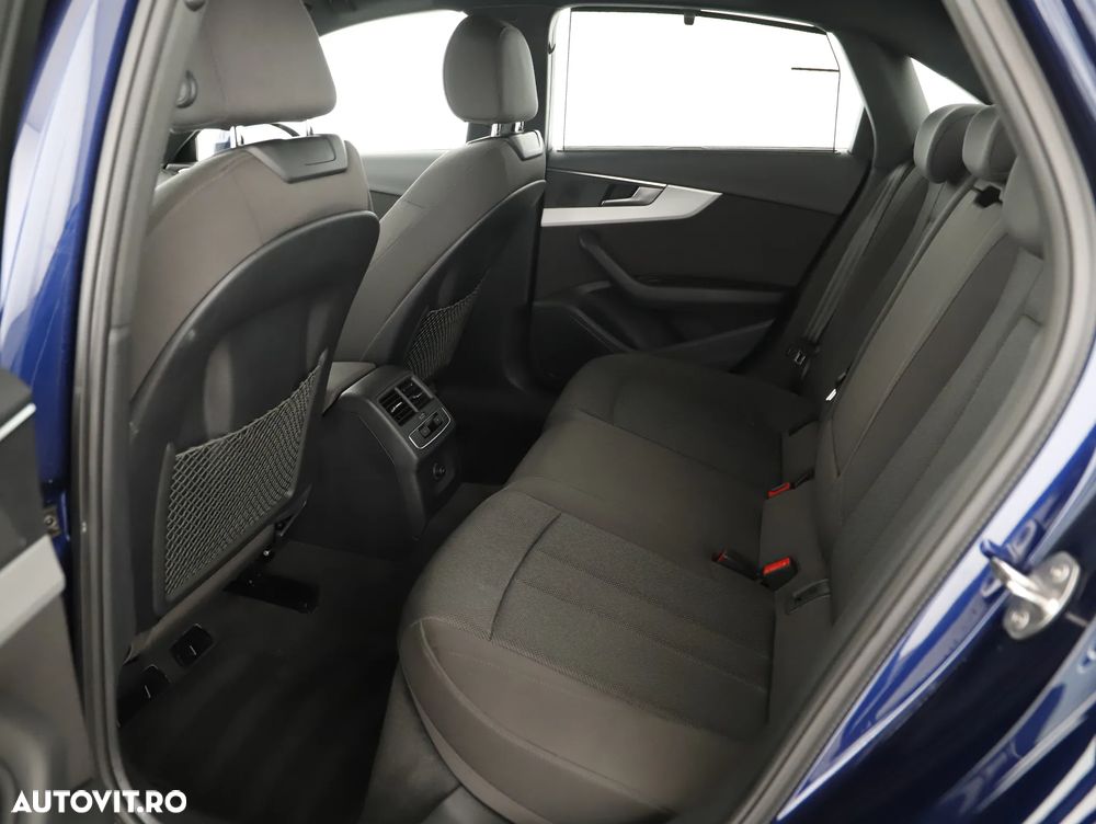 Audi A4 40 TDI quattro S tronic advanced - 24