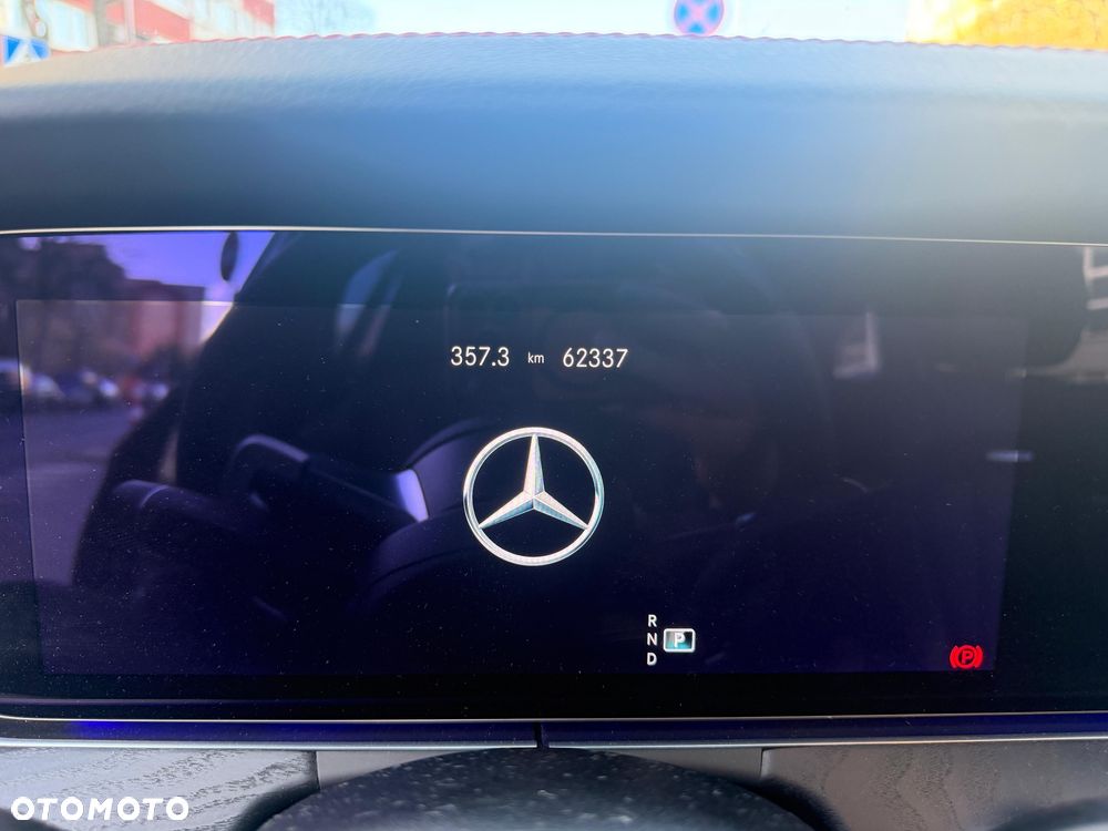 Mercedes-Benz Klasa E AMG 53 4Matic AMG Speedshift 9G-TCT - 14