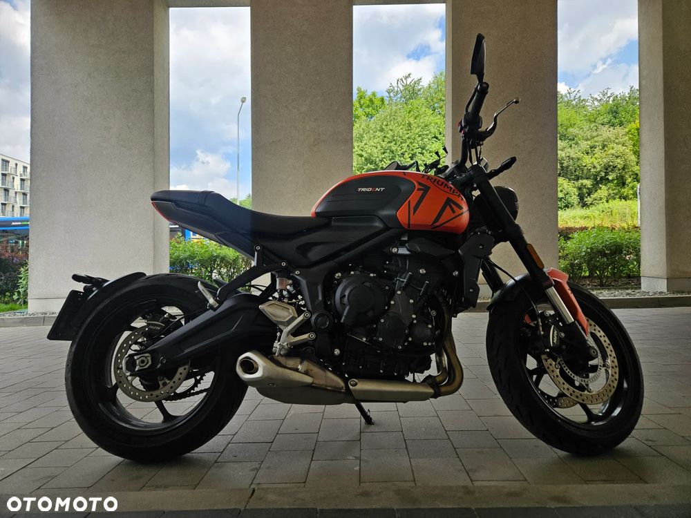 Triumph Trident - 1
