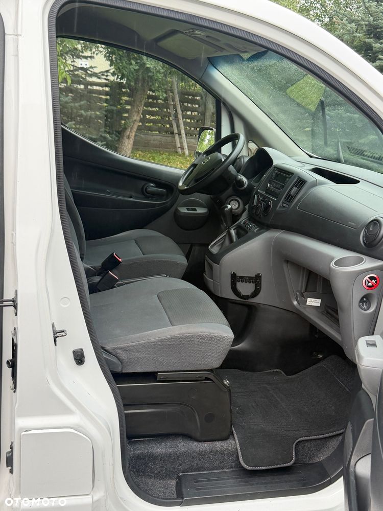 Nissan NV200 - 16