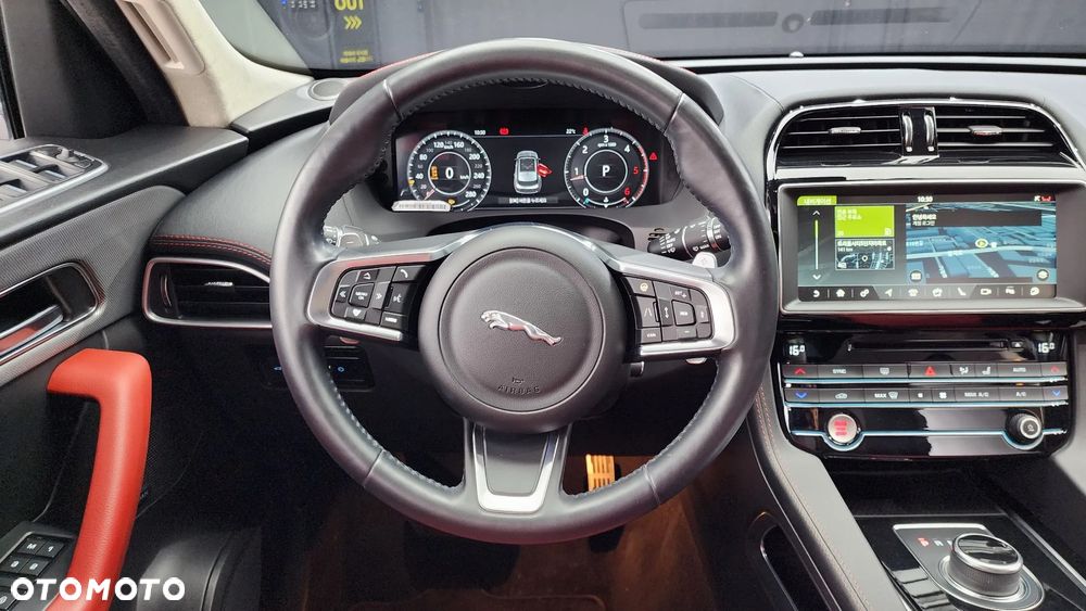 Jaguar F-Pace 25d AWD Chequered Flag - 7
