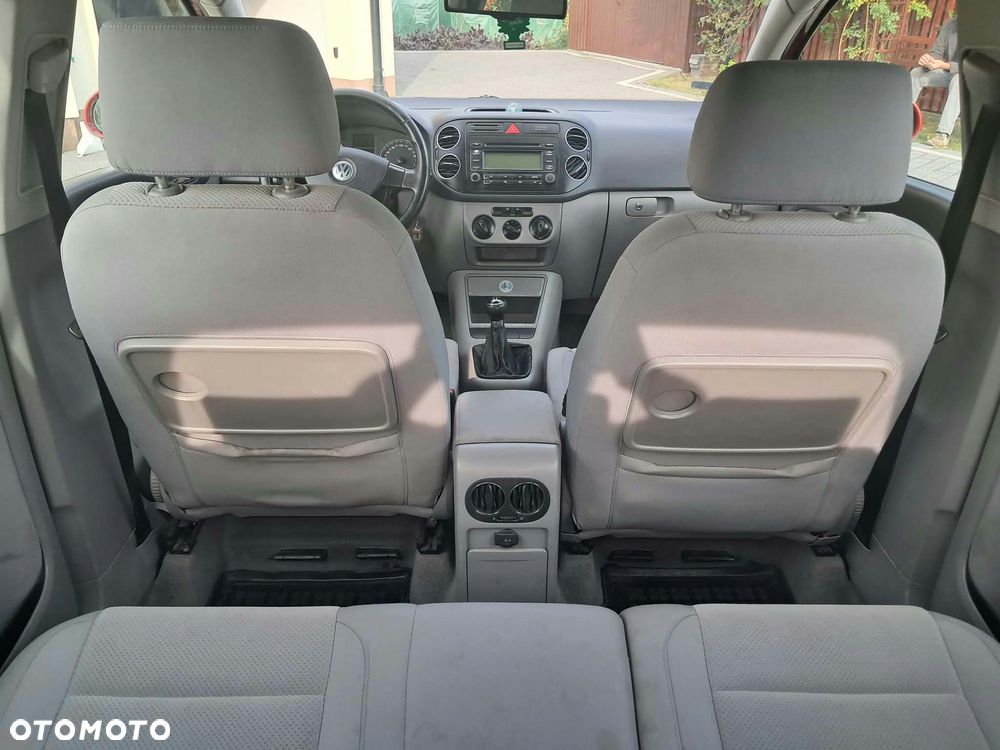 Volkswagen Golf - 11