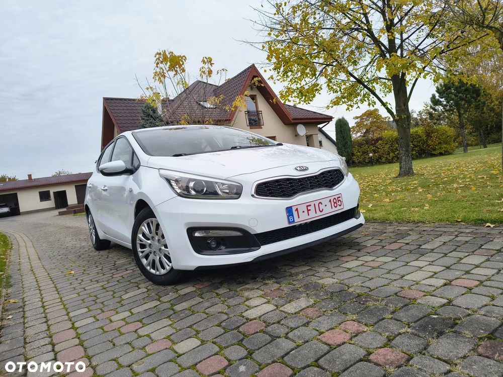Kia Ceed 1.4 CRDi 90 Vision - 1
