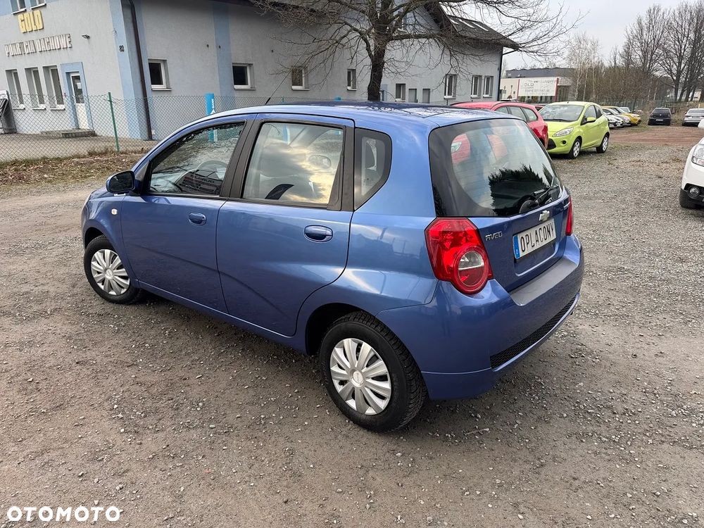 Chevrolet Aveo - 5