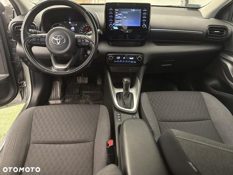 Toyota Yaris Hybrid 1.5 Comfort - 22