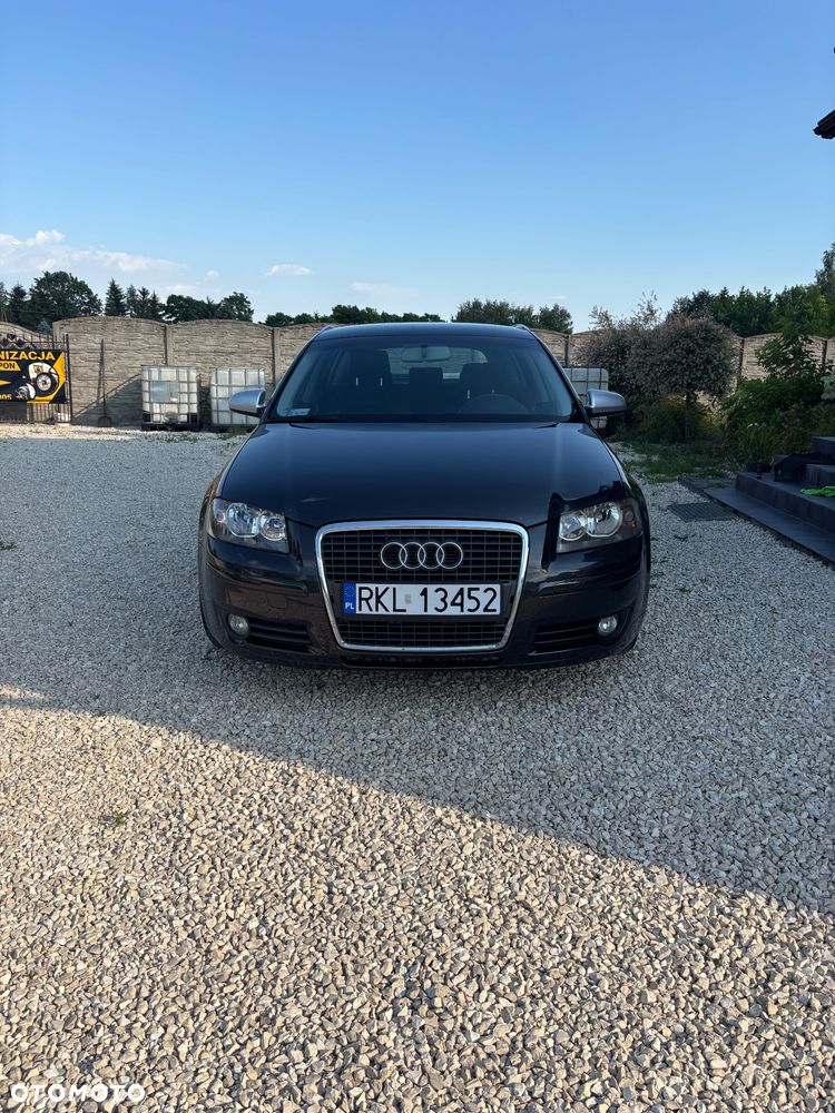 Audi A3 Sportback 2.0 TDI Ambiente - 2