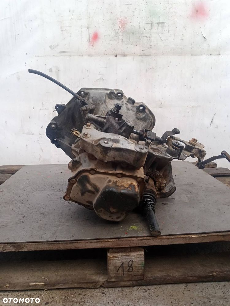 SKRZYNIA BIEGÓW R90400206 643958655 OPEL CORSA D - 4