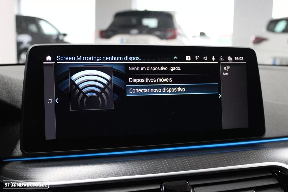 BMW 530 e Pack Desportivo M - 20