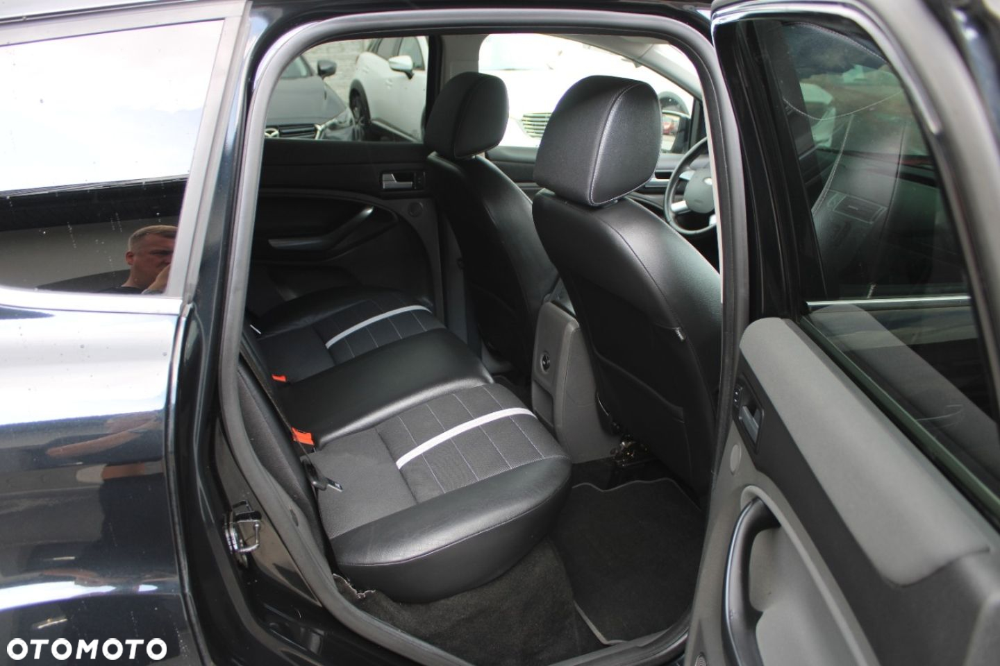 Ford Kuga - 27