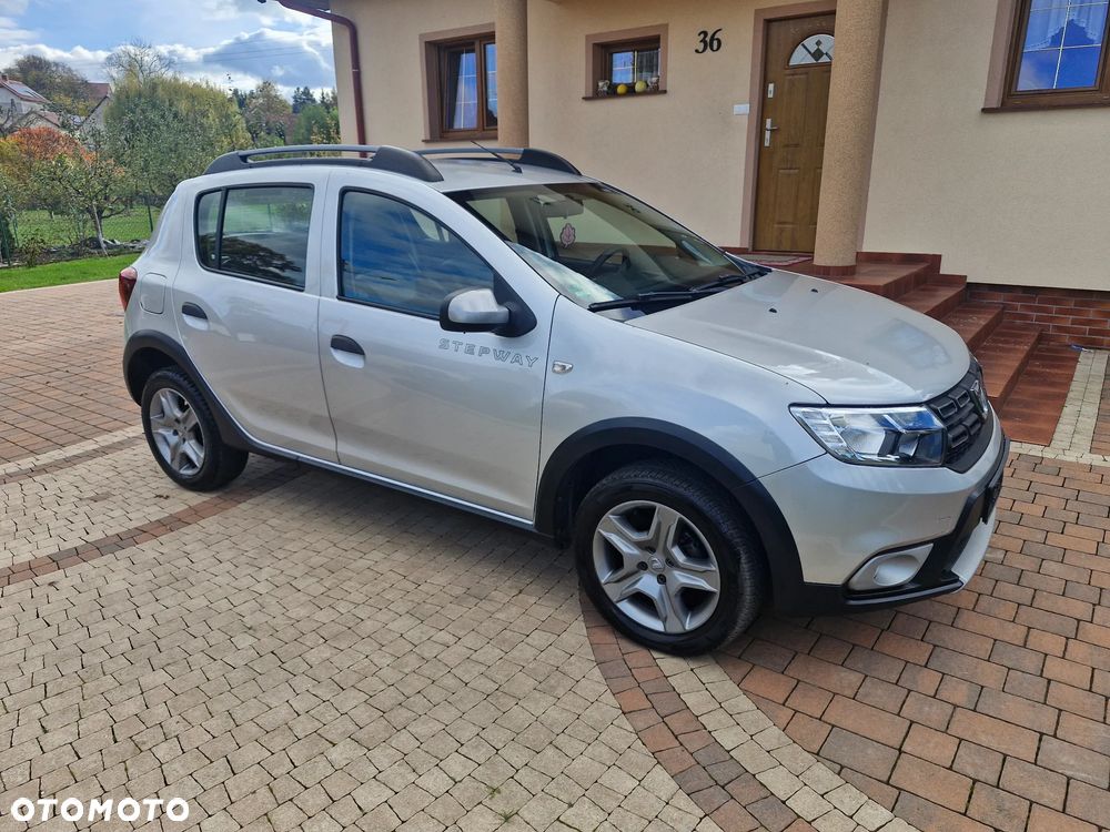 Dacia Sandero Stepway TCe 90 (S&S) Celebration - 10
