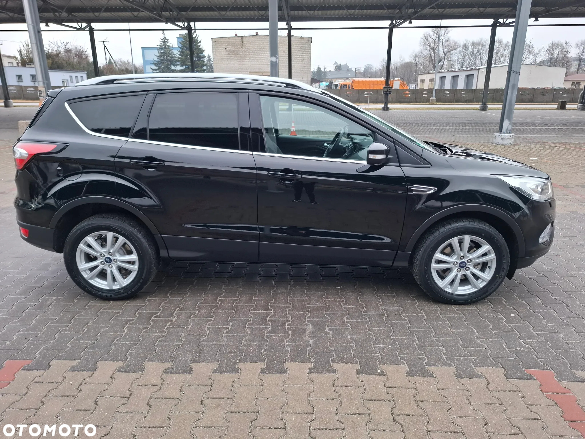 Ford Kuga - 14