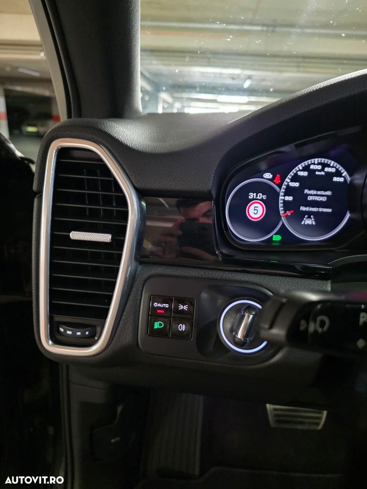 Porsche Cayenne S - 21