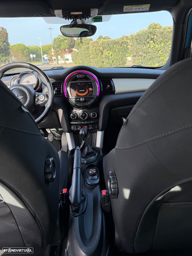 MINI 5 Portas Cooper D - 16