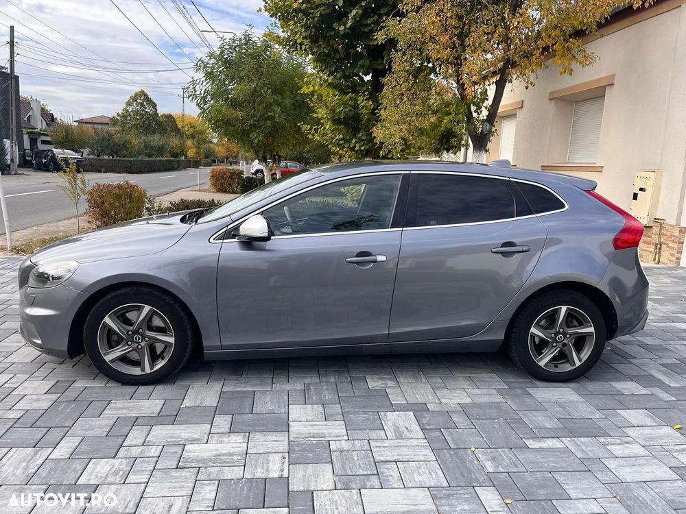 Volvo V40 D4 VEA R-Design - 17