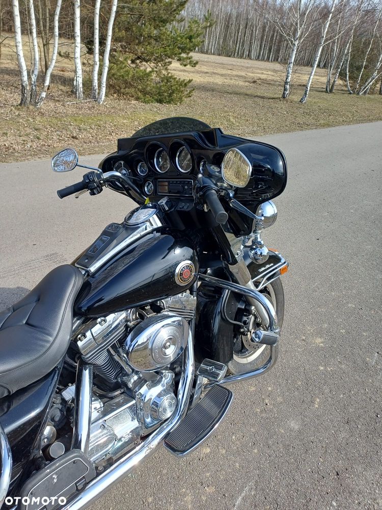 Harley-Davidson FLHTCU Ultra - 2
