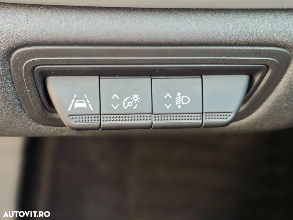 Renault Captur E-TECH Full 145 E-Tech Engineered - 13