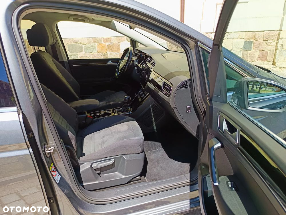 Volkswagen Touran 2.0 TDI BMT Highline DSG - 11