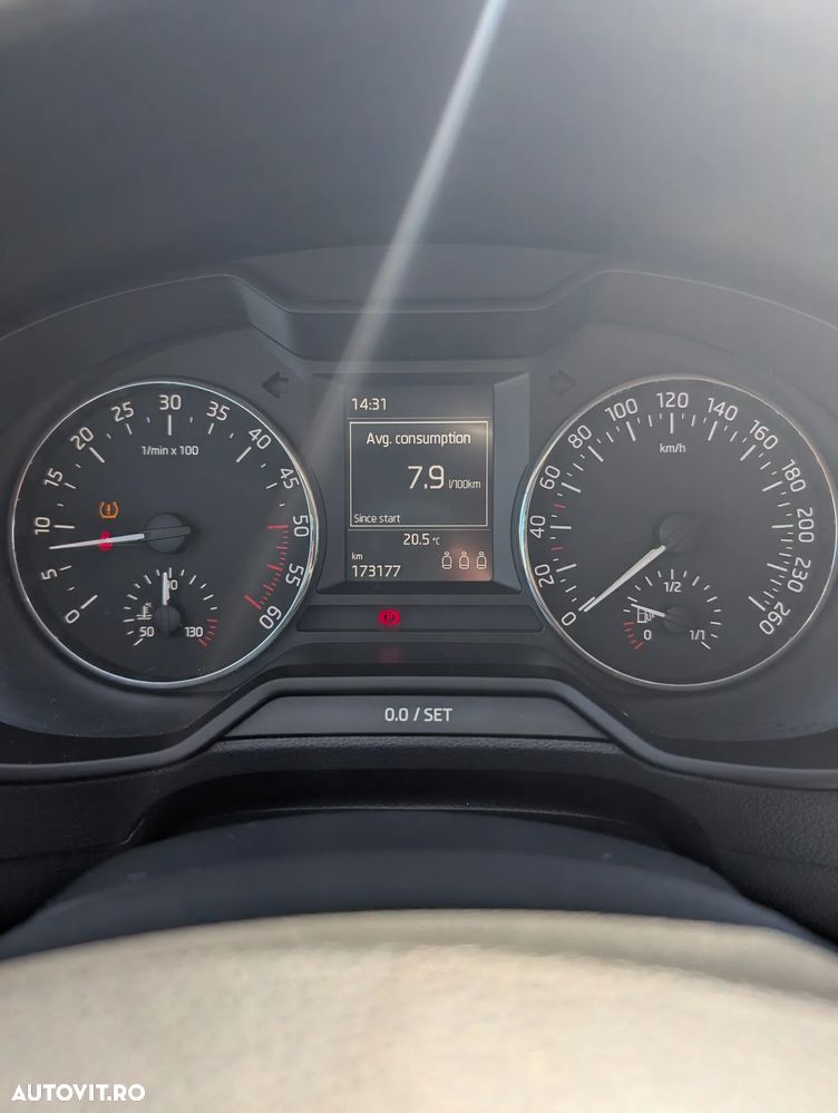 Skoda Octavia 2.0 TDI STYLE - 13