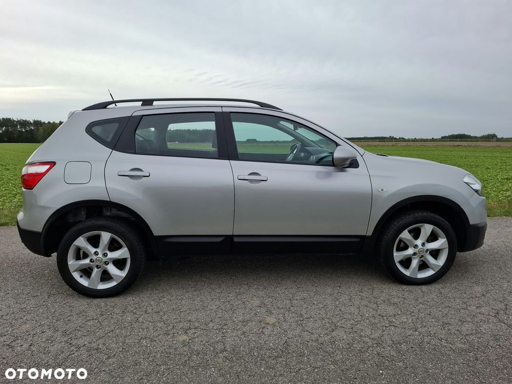 Nissan Qashqai 2011 photo 4