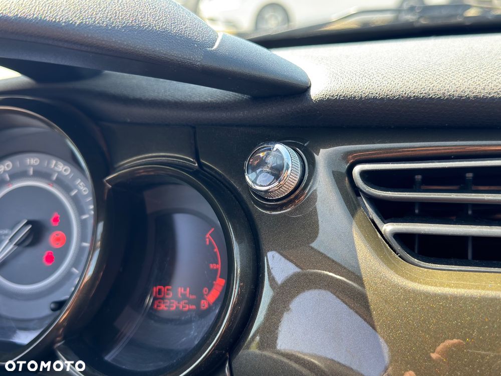 Citroën C3 1.4 VTi Exclusive - 21