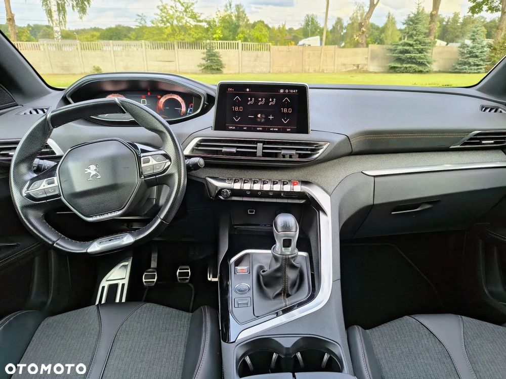 Peugeot 5008 - 25