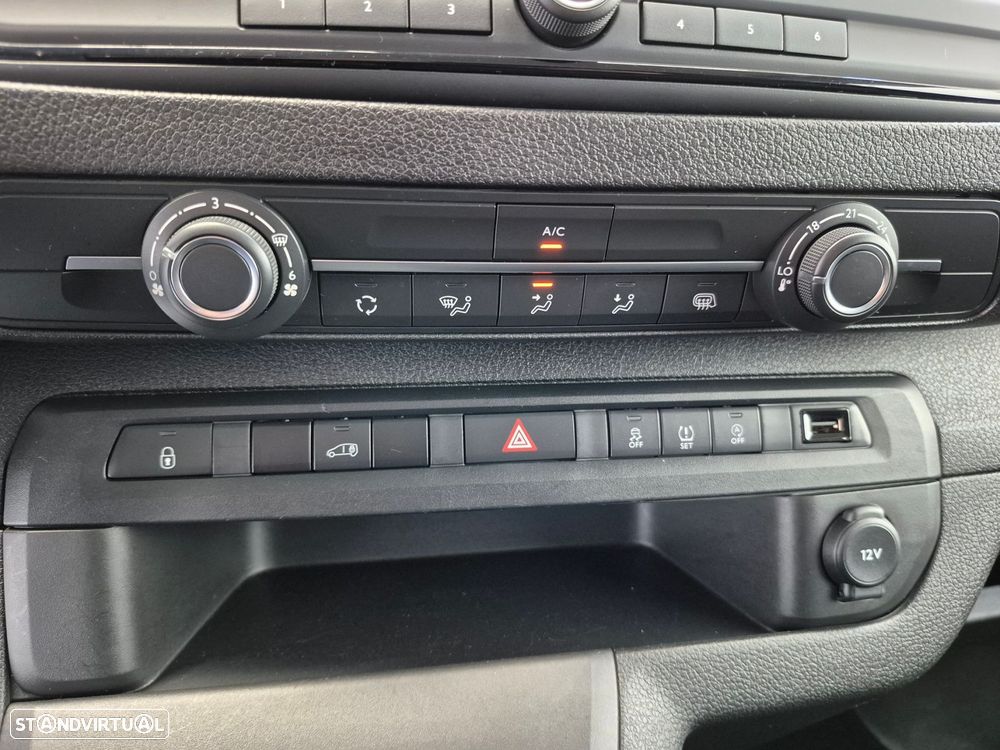 Opel Vivaro 1.5 CDTi L3H1 Essentia Inc - 17