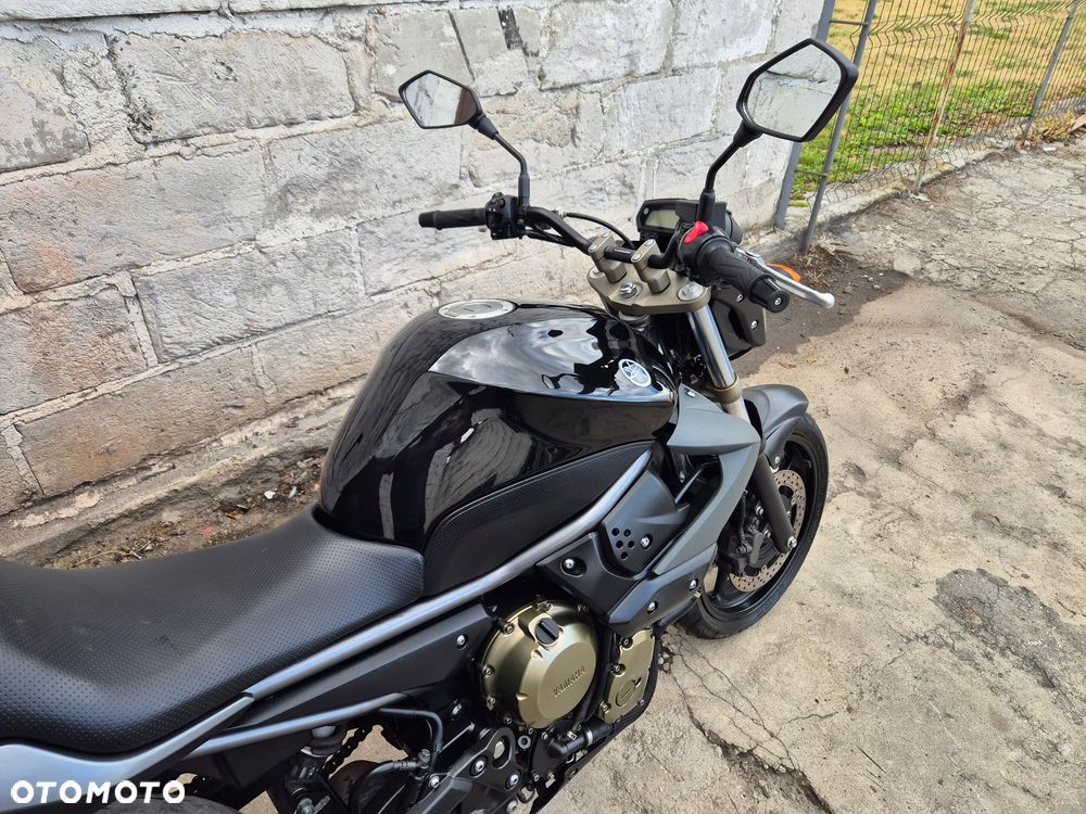 Yamaha XJ - 8