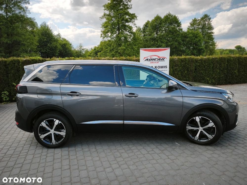 Peugeot 5008 2017 photo 5
