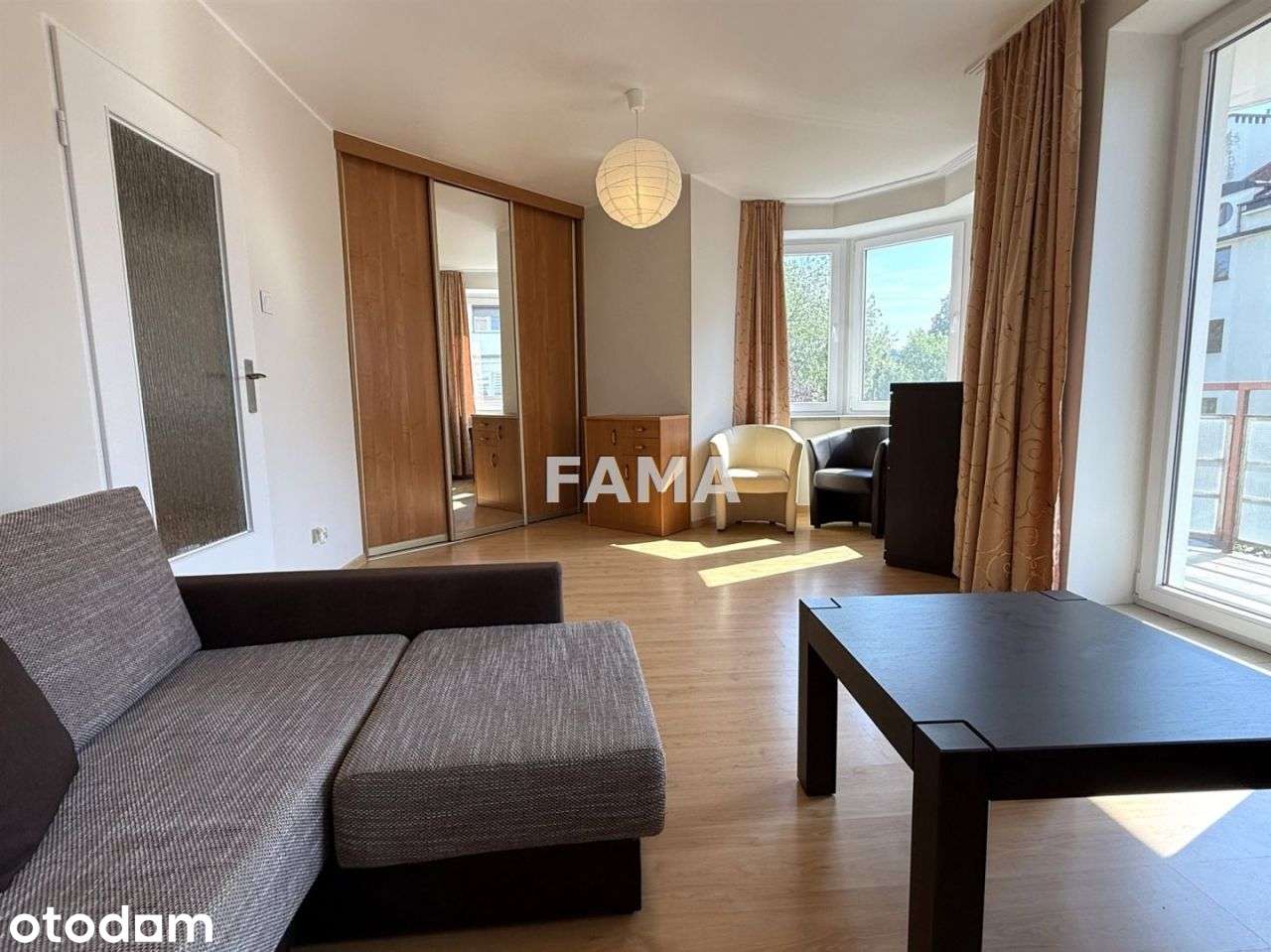 39,56 mkw, ul. Chmielna, blok z 98 r., loggia