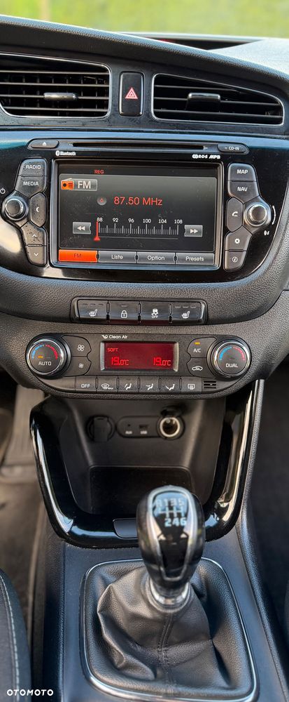 Kia Ceed 1.6 CRDi 128 ISG Platinum Edition - 35