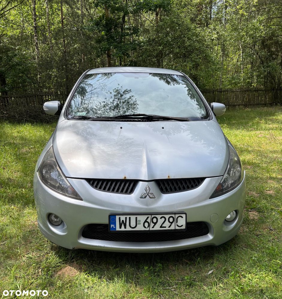 Mitsubishi Grandis - 1
